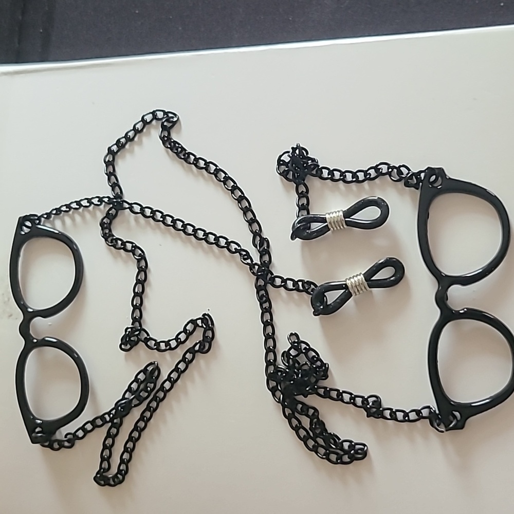 Eyeglass chain